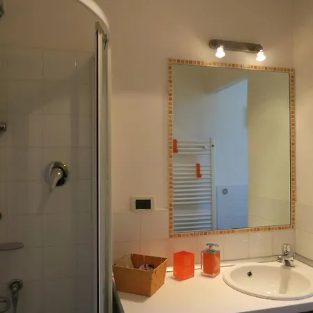 Indipendenza 30 * Bolonia