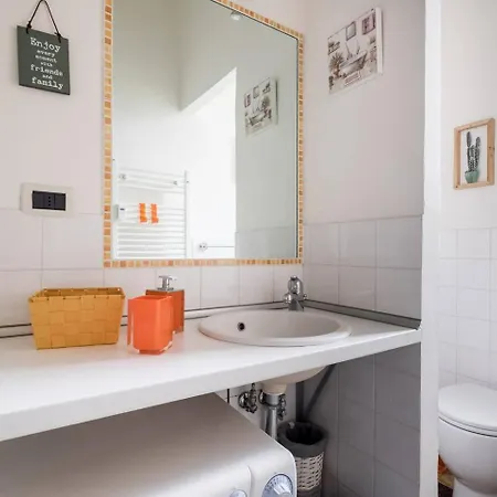 Indipendenza 30 Apartament *